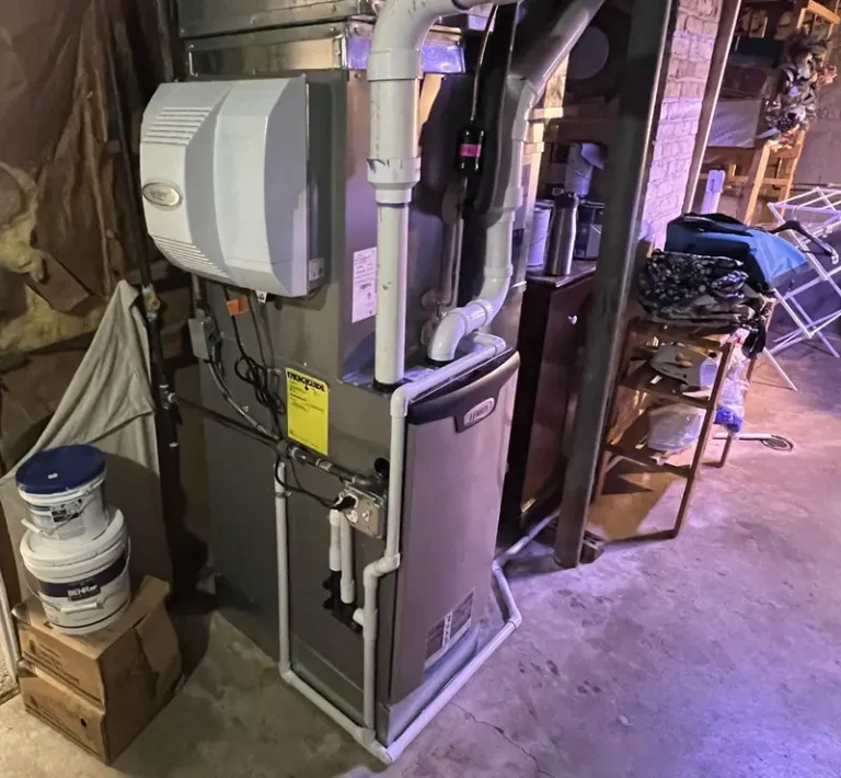 New Lennox furnace with Aprilaire humidifier installed by Pure Comfort in a Palatine, IL basement